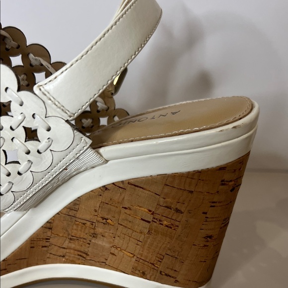 ANTONIO MELANI White Wedge Sandals - Picture 10 of 10